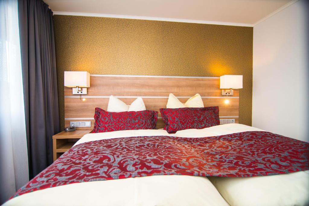 Hotel Hellers Krug Holzminden Habitación foto