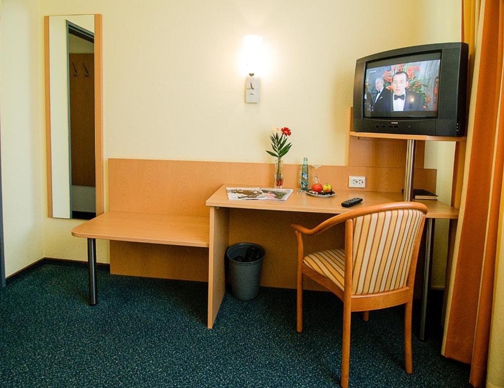 Hotel Hellers Krug Holzminden Habitación foto