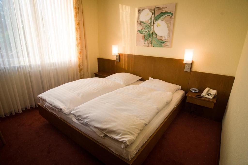 Hotel Hellers Krug Holzminden Habitación foto